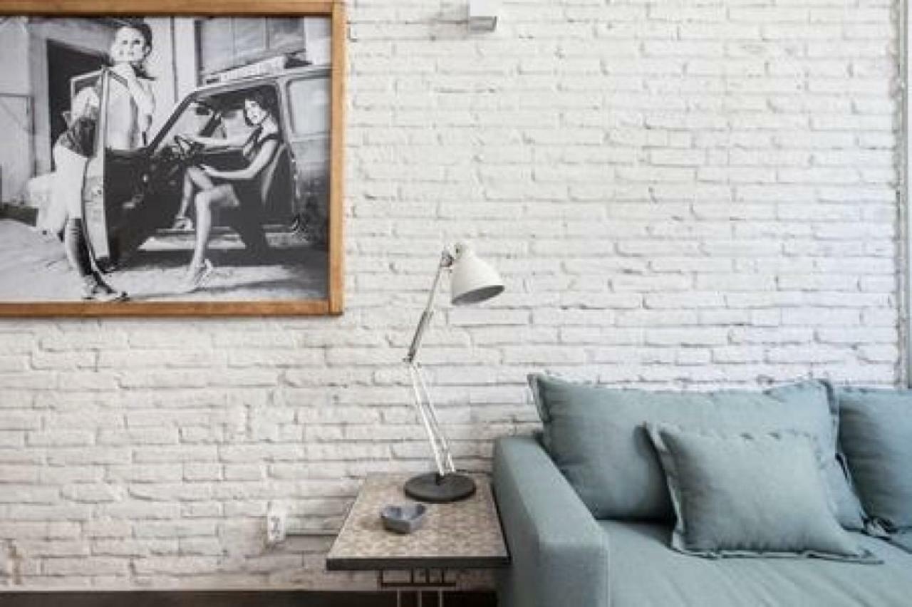 Stylish Apartment With Terrace For Couple Or Family Барселона Екстериор снимка